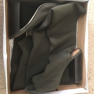 Steve Madden Women’s Over The Knee Boots